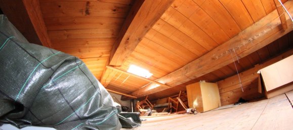 7 rooms Apartment in Fabriano, Italy No. 88596 3