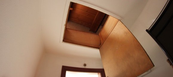 7 rooms Apartment in Fabriano, Italy No. 88596 12