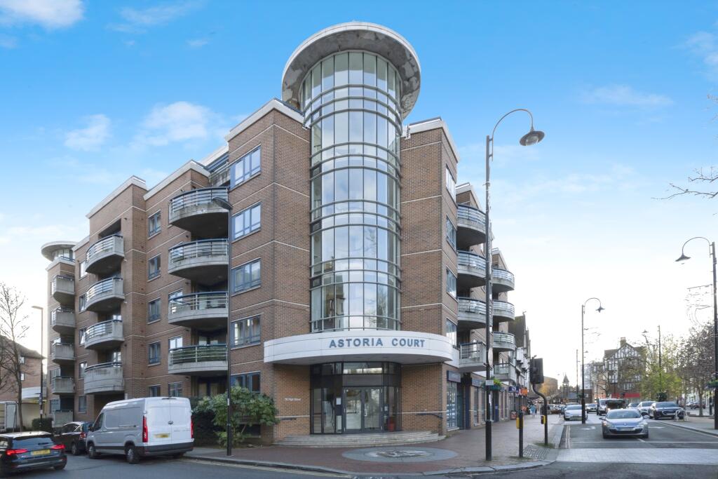 2 bedrooms Apartment in Purley, United Kingdom No. 8069