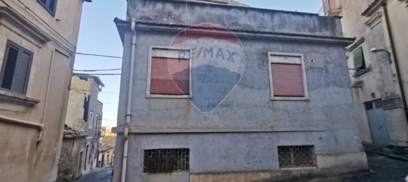 2 bedrooms House in Militello in Val di Catania, Italy No. 63974 3