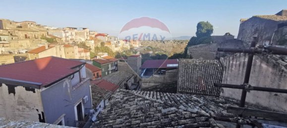 2 bedrooms House in Militello in Val di Catania, Italy No. 63974 49