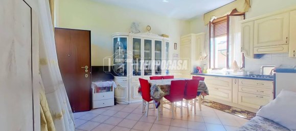 2 bedrooms Apartment in Seregno, Italy No. 309430 5