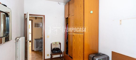 Apartamento de 3 habitaciónes en Casalpusterlengo, Italy No. 13769 13