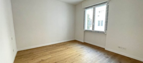 Apartamento de 8 dormitorios en Florence, Italy No. 348022 6