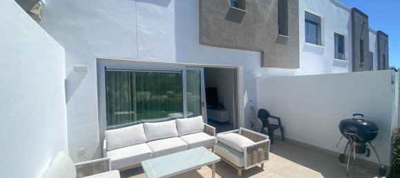 3 bedrooms Townhouse in Estepona, Spain No. 144927 26