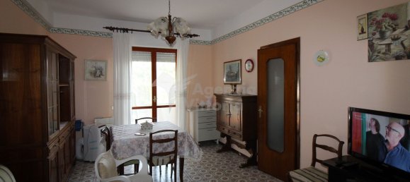 2-salle Appartement à Ceriale, Italy No. 296055 2