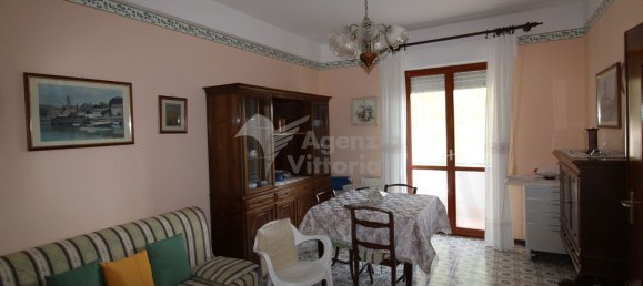 2-salle Appartement à Ceriale, Italy No. 296055 3