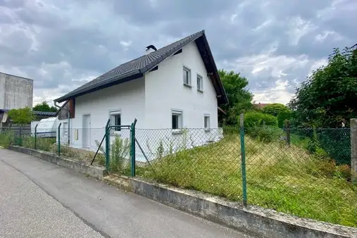 3 bedrooms Townhouse in Straubing-Bogen, Germany No. 256553