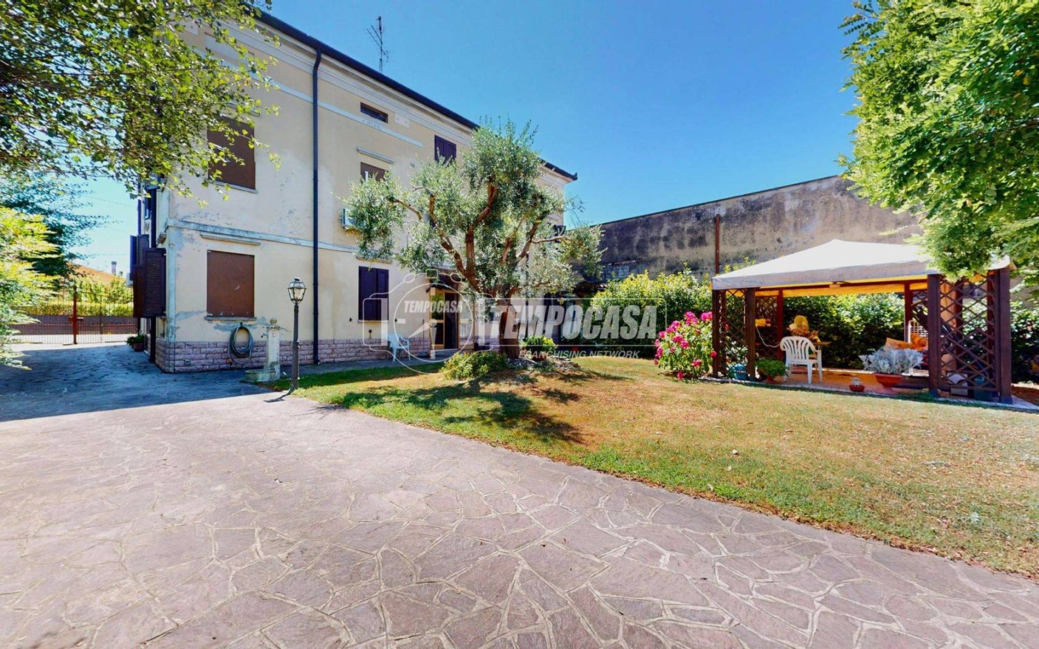 5-Zimmer Wohnung in Luzzara, Italy, Nr. 313585