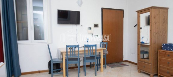 Studio à Bologna, Italy No. 59358 2