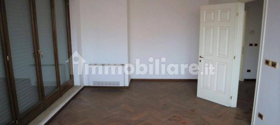 326m² Office in Terni, Italy No. 348950 16