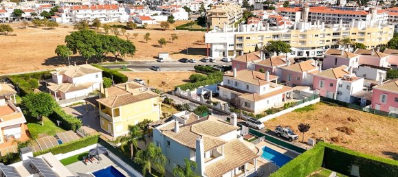 3 Schlafzimmer Villa in Albufeira, Portugal, Nr. 291407 5