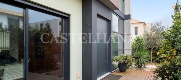 3 Schlafzimmer Villa in Cascais, Portugal, Nr. 109613 10