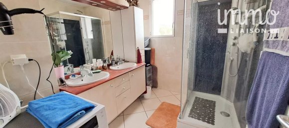 1 bedroom Apartment in La Tour-du-Pin, France No. 201224 8