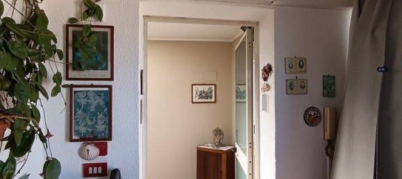4 Schlafzimmer Wohnung in Santa Flavia, Italy, Nr. 266640 11