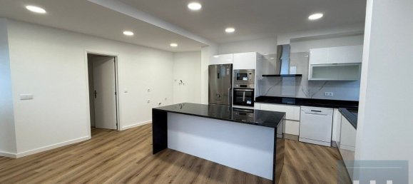 3 Schlafzimmer Haus in Camara de Lobos, Portugal, Nr. 206983 6