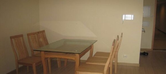 Apartamento de 3 dormitorios en Dong Da, Vietnam No. 6400 2