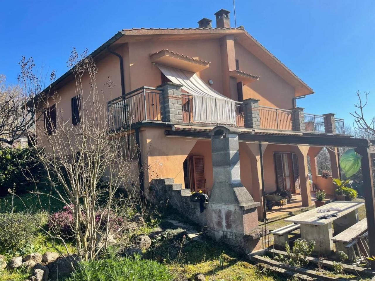 11 rooms Villa in Ronciglione, Italy No. 72152