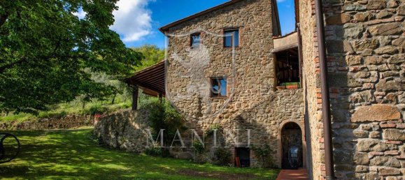 4 bedrooms House in Gaiole in Chianti, Italy No. 151354 3