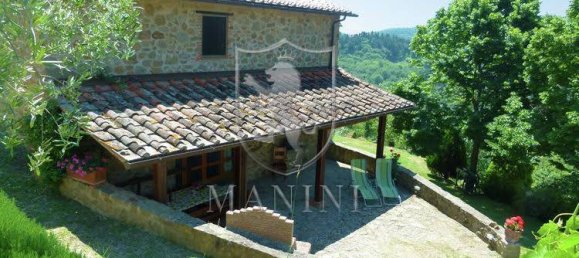 4 bedrooms House in Gaiole in Chianti, Italy No. 151354 8