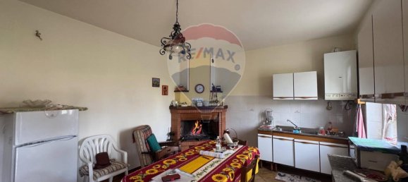 Дом с 12 комнатами в Сполето, Италия № 11610 10