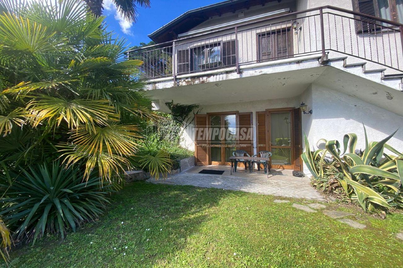 Villa de 4 divisões em Tavernerio, Italy N.º 19285