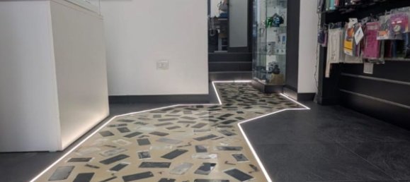 Propriété commerciale à Taranto, Italy 55m² No. 270657 3