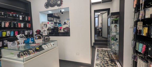 Propriété commerciale à Taranto, Italy 55m² No. 270657 10