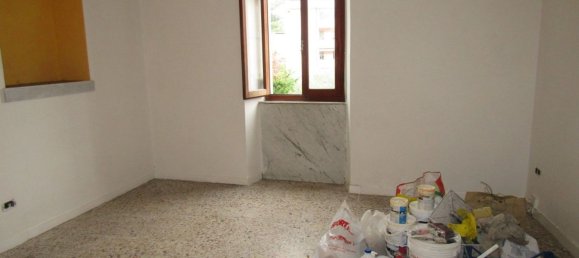 Apartamento de 3 habitaciónes en Carrara, Italy No. 27316 10