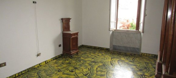 Apartamento de 3 habitaciónes en Carrara, Italy No. 27316 9