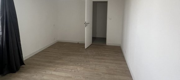 4 chambres Maison à Le Theil-de-Bretagne, France No. 203022 9