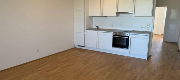 2غرفة شقة في Liesing, Austria رقم 218693 3