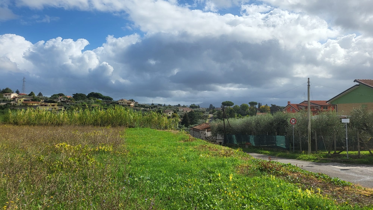 10000m² Land in Velletri, Italy No. 110743