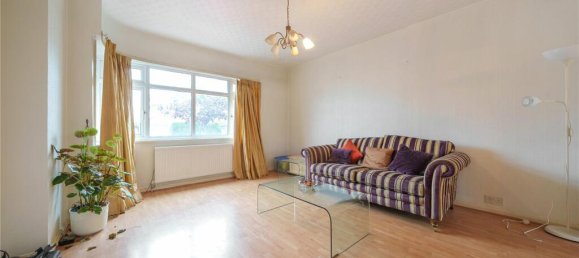 4 bedrooms House in Harrow, United Kingdom No. 12190 8