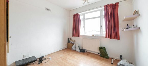 4 bedrooms House in Harrow, United Kingdom No. 12190 10