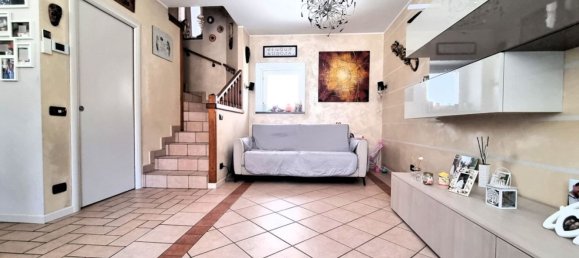 Apartamento de 3 divisões em Suisio, Italy N.º 338595 4
