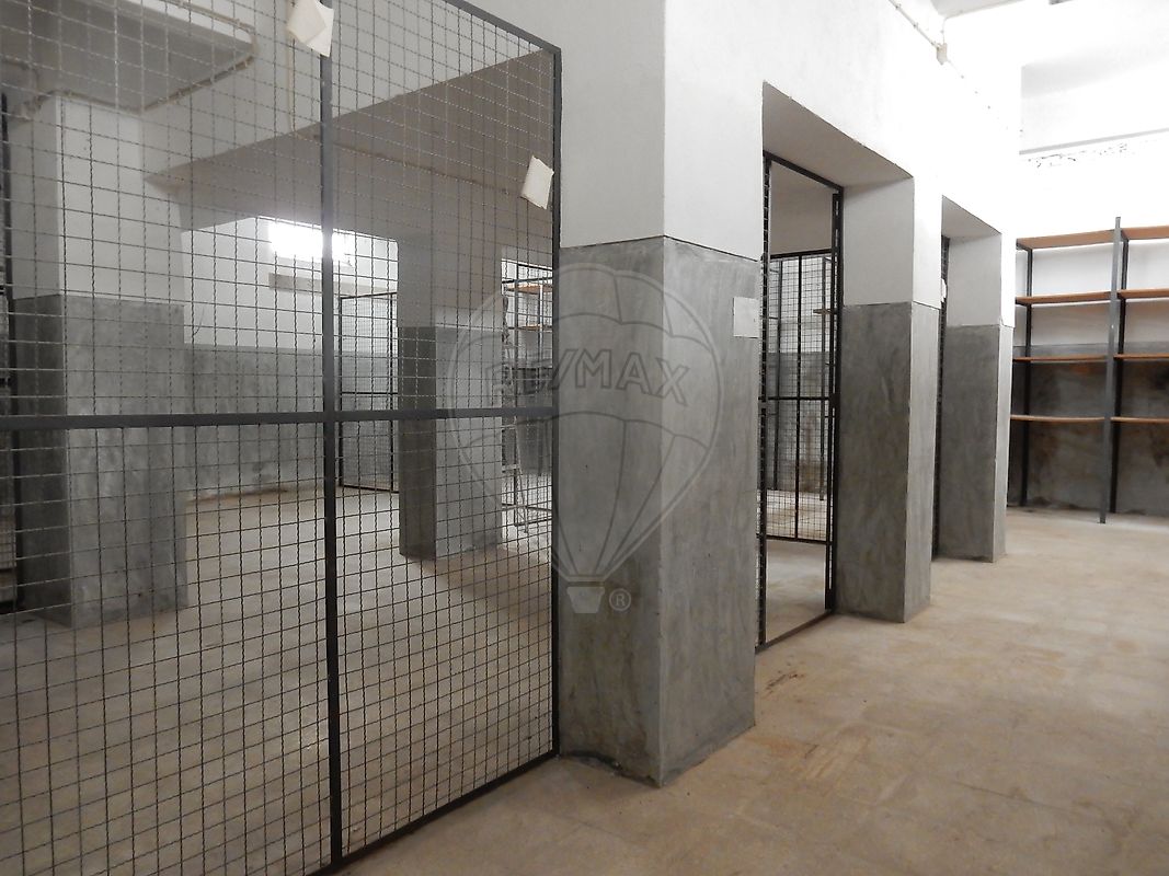 Almacén en Sintra, Portugal 167 m² No. 69223