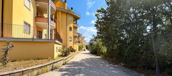 Ático de 2 dormitorios en L'Aquila, Italy No. 348143 4