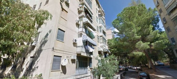 3 rooms Apartment in Catania, Italy No. 43815 2