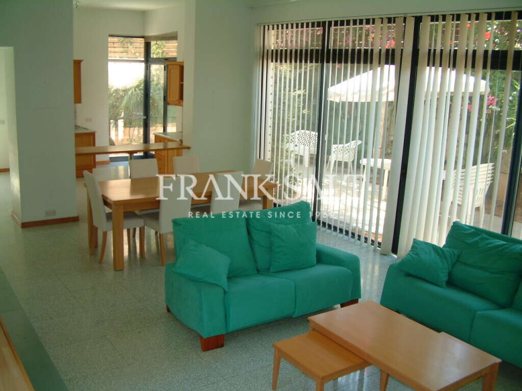 3 bedrooms Villa in Kappara, Malta No. 8577