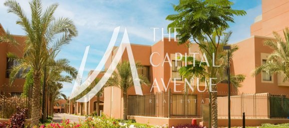 Вилла с 4 спальнями в Abu Dhabi Gate City, ОАЭ № 33557 4