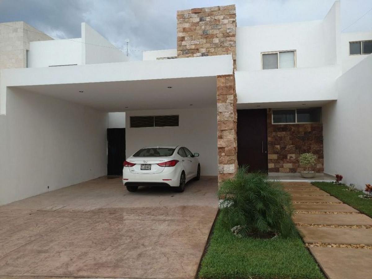3 bedrooms House in Conkal, Mexico No. 179359