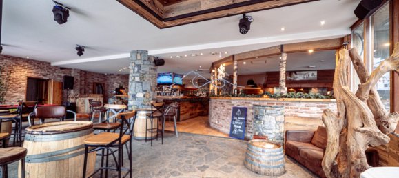  عقار تجاري في Savoie, France 700متر مربع رقم 208795 7