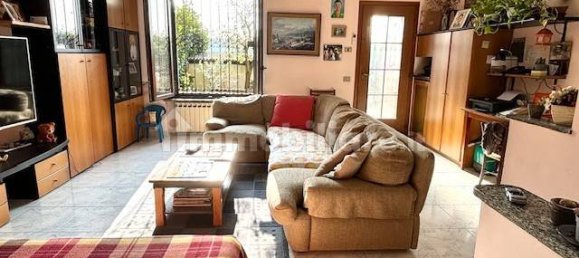 Дом с 3 спальнями в Вимеркате, Италия № 85867 3