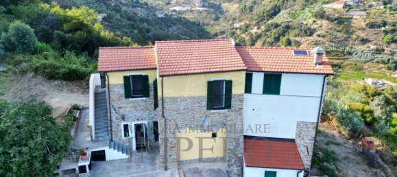 3 chambres Villa à Ventimiglia, Italy No. 232218 2