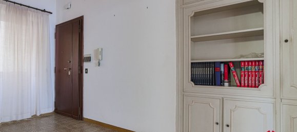 3 rooms Apartment in Pomezia, Italy No. 203083 13