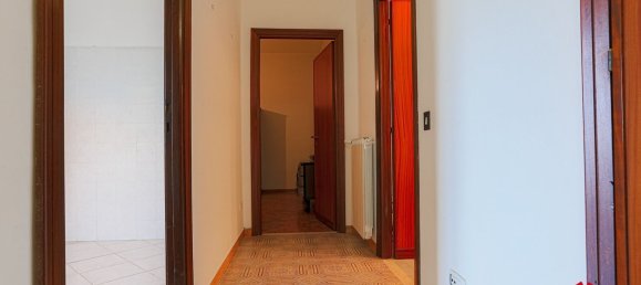 3 rooms Apartment in Pomezia, Italy No. 203083 23