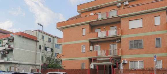 3 rooms Apartment in Pomezia, Italy No. 203083 9