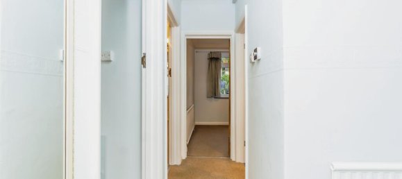 Duplex independente T2 em Kenley, United Kingdom N.º 8048 9