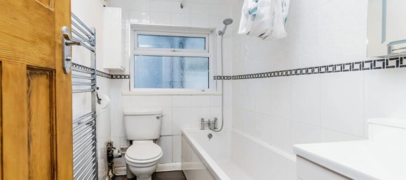 Duplex independente T2 em Kenley, United Kingdom N.º 8048 5